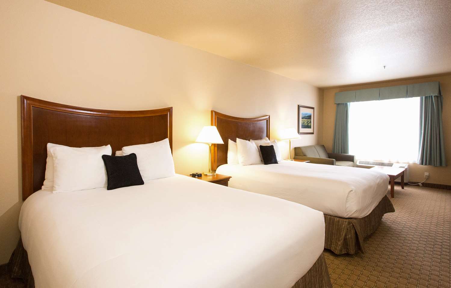 Suite, 2 Queen Beds, Sofa