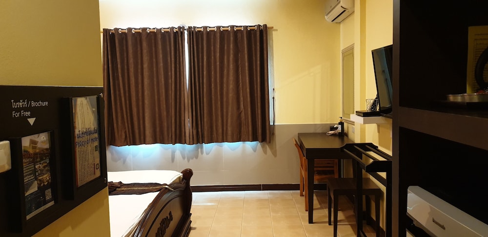 Talay Sai Hotel At Thung Wua Laen 48/76