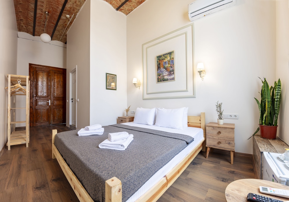 Cezayir Rooms 35/60