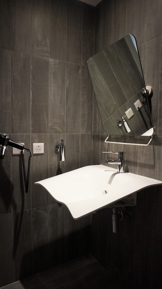 ibis Jeddah City Center 57/72