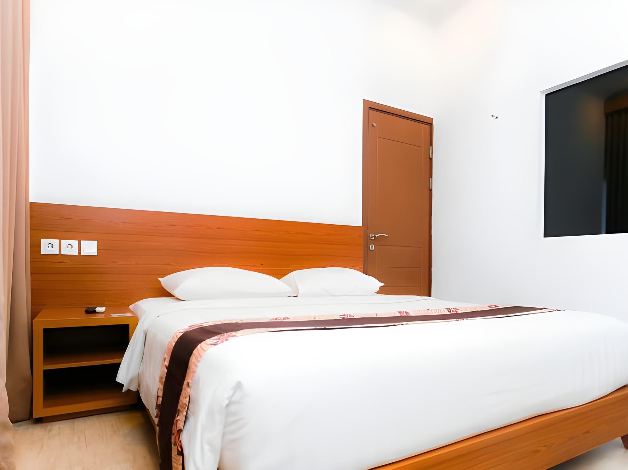 Female Only, Deluxe, Double Bed