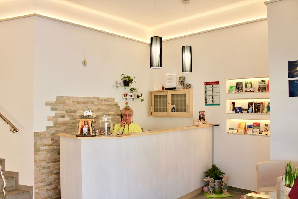 Pension Alscher 1/8