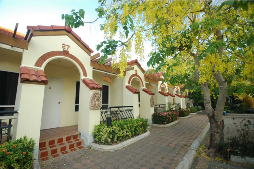 Dad D Resort by Lopburi Inn Resort 6/63