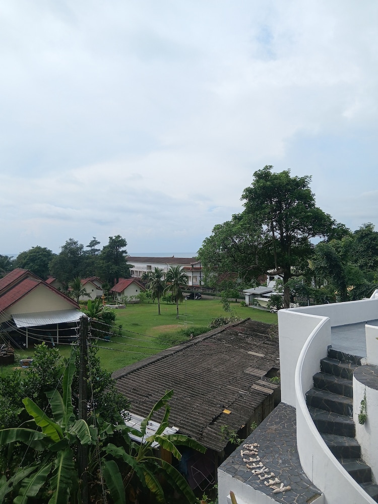 Keereeta Resort & Spa 29/36