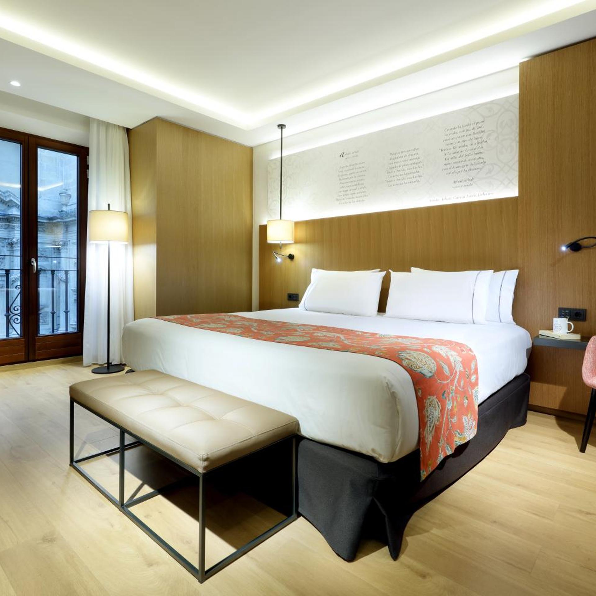 Junior Suite, King Bed, with View