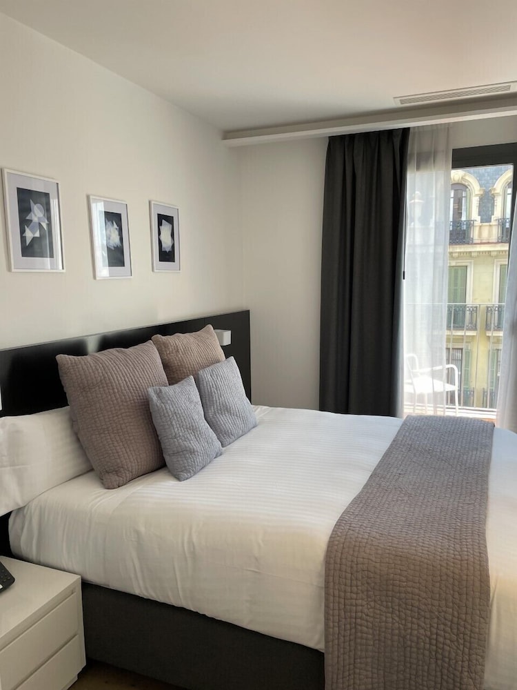 1 BEDROOM, DESIGN, APARTMENT