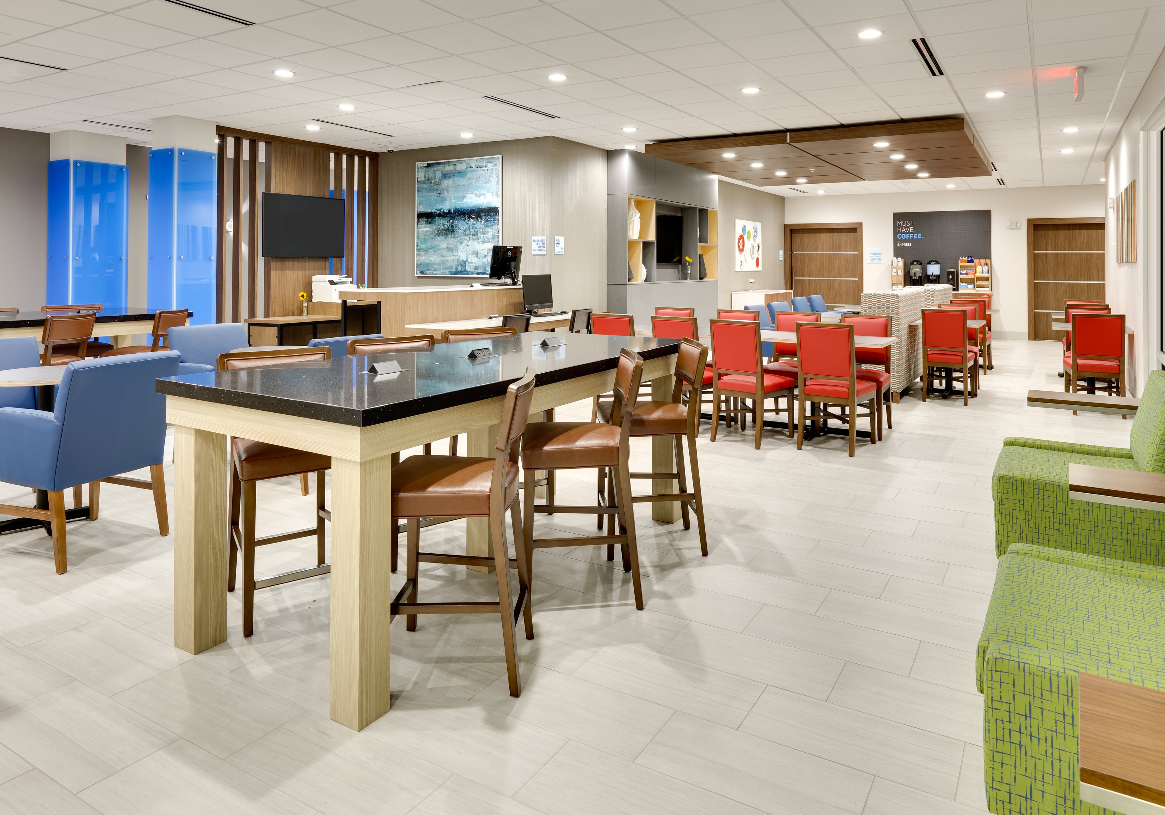 Holiday Inn Express & Suites Plano - The Colony 47/63