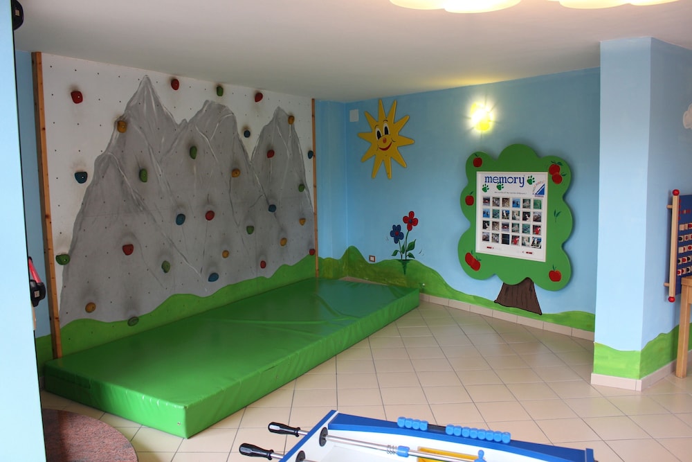 Mediterranee Family Hotel Spa 46/50