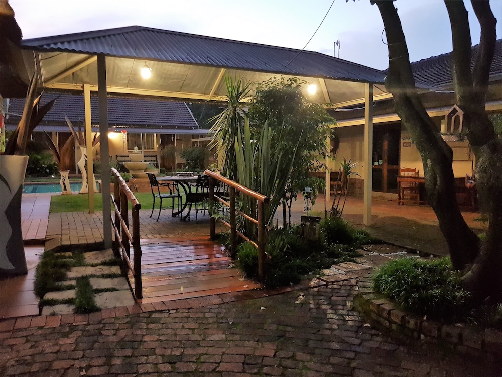 Aandbloem Guest House 31/35