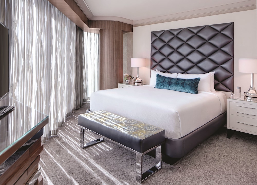 Mandalay Bay Resort and Casino 13/48