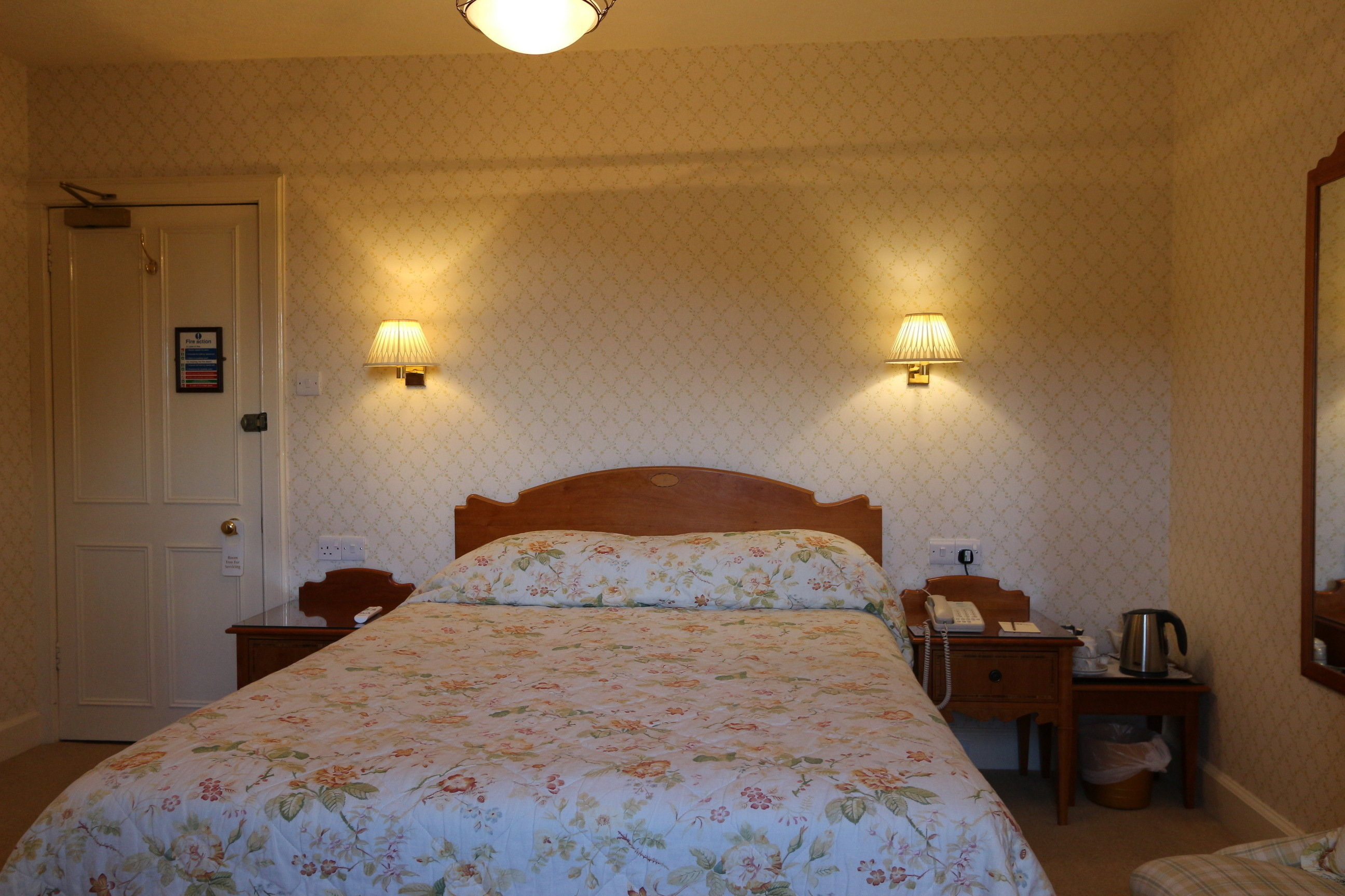 Glengarry Castle Hotel 7/42