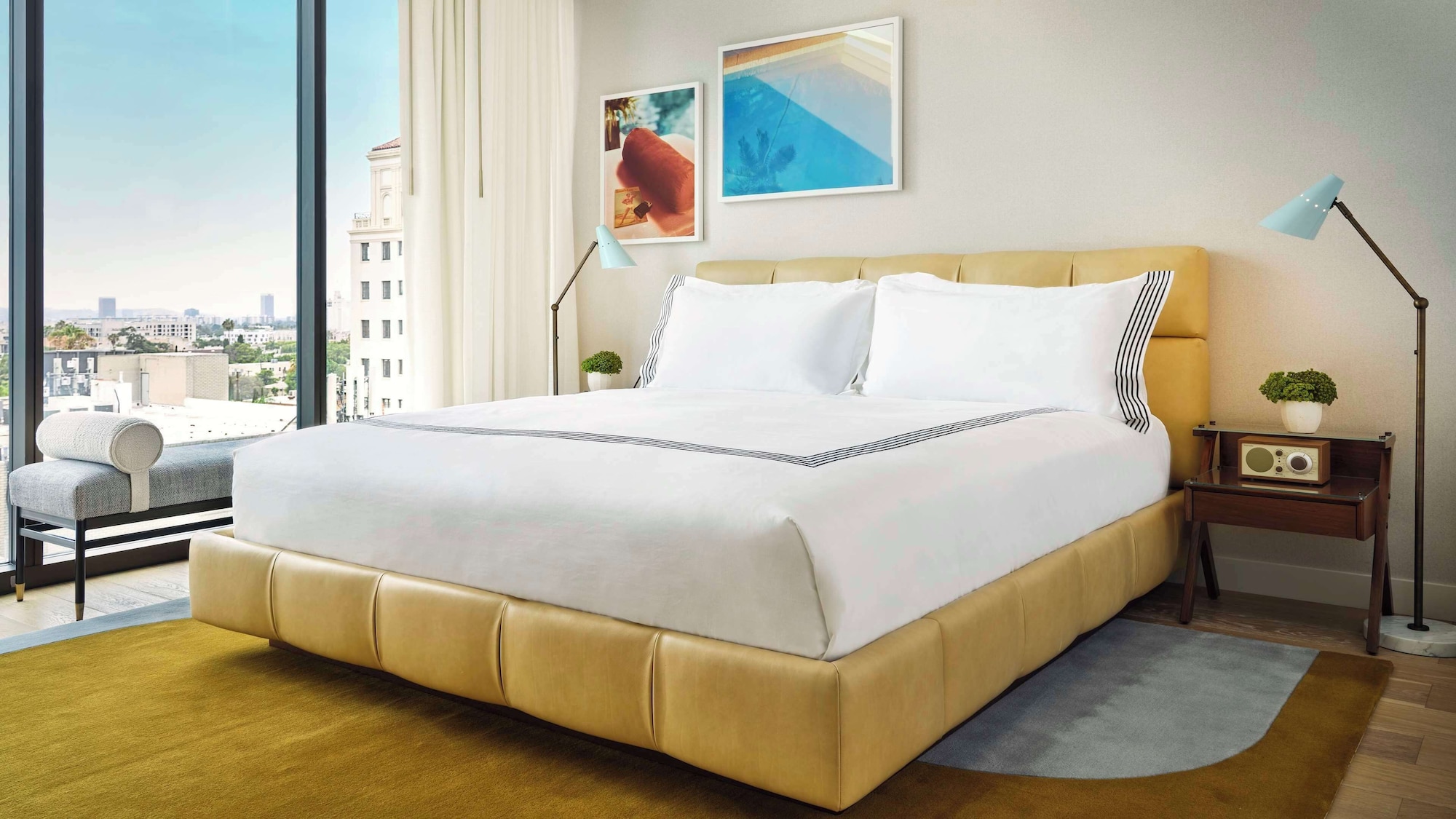 Room, King Bed, Hollywood Hills View