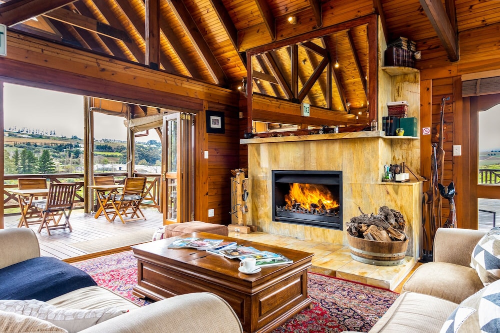 The Log Cabin 33/50