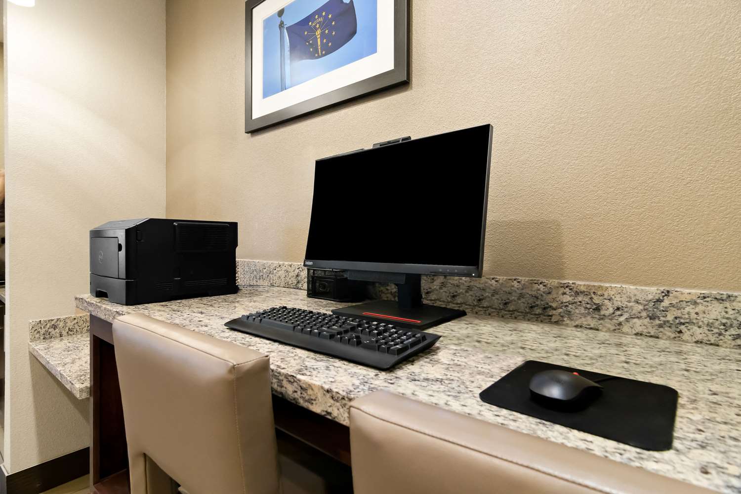 Comfort Suites Rensselaer Near Fair Oaks 33/42