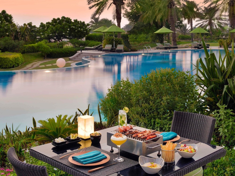 MOVENPICK HOTEL BAHRAIN 56/72