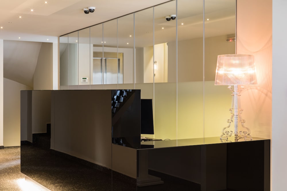 Athens Mosaico Suites And Apartments 6/50