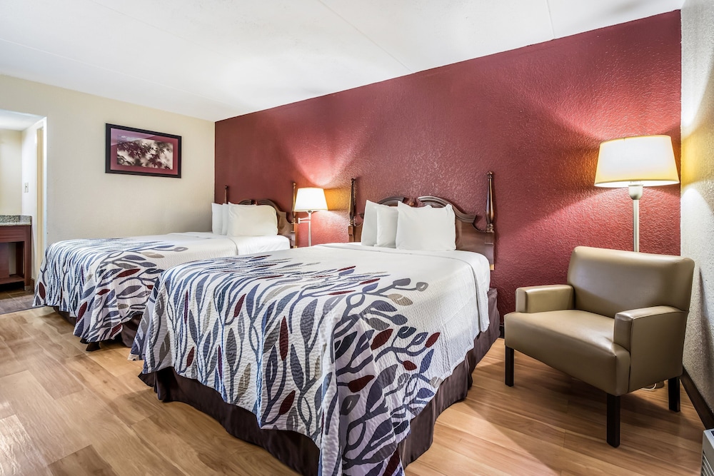Red Roof Inn Caryville 22/28