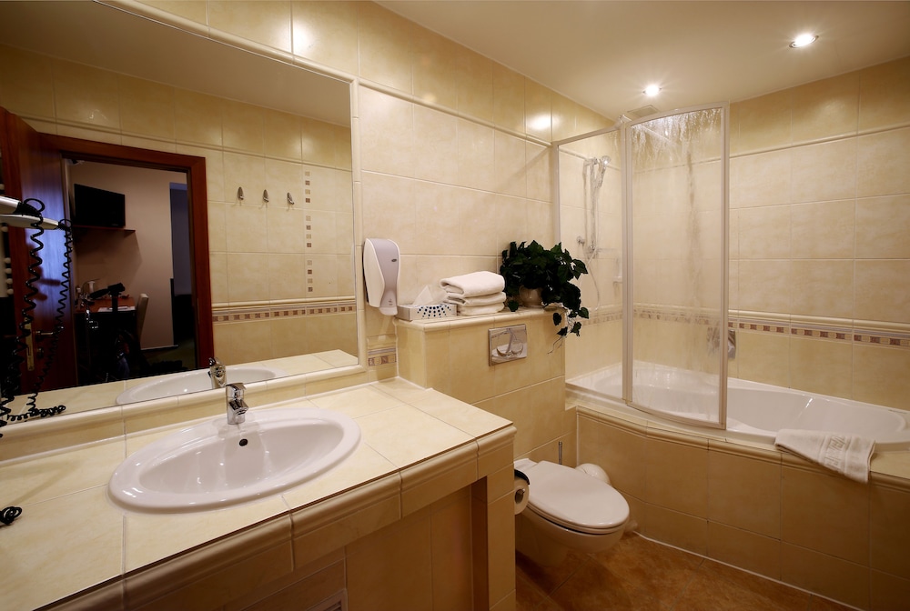 Hotel Roudna 12/69