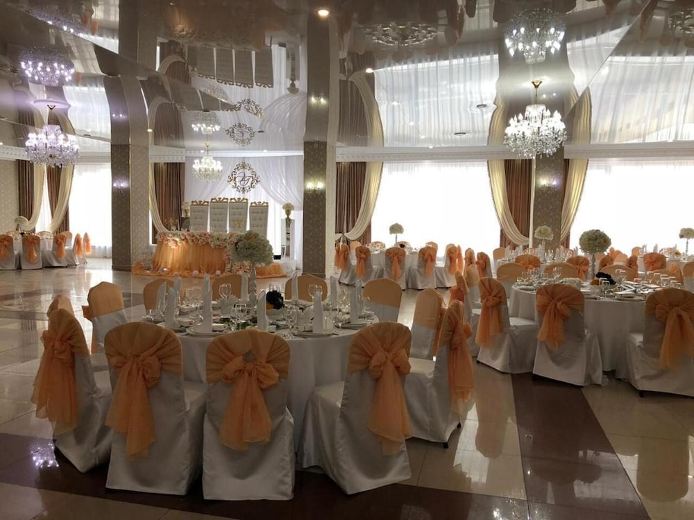 Tengri Hotel 46/61
