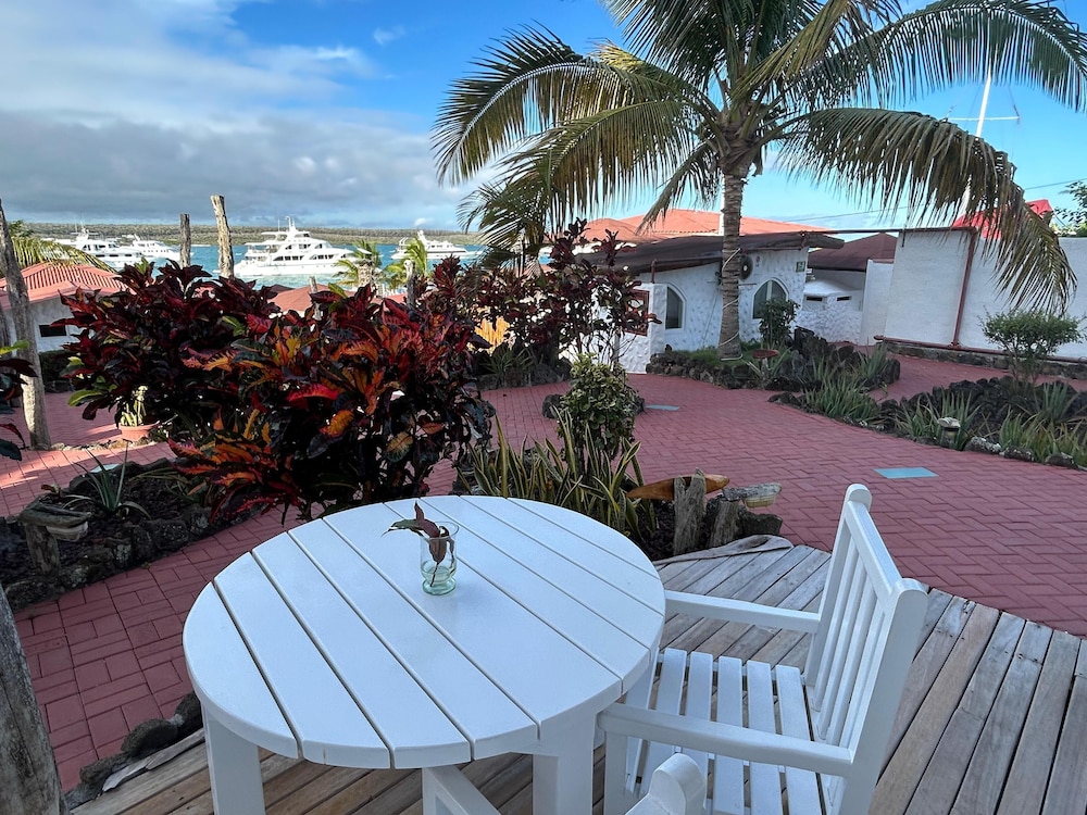 Angermeyer Waterfront Inn 34/47