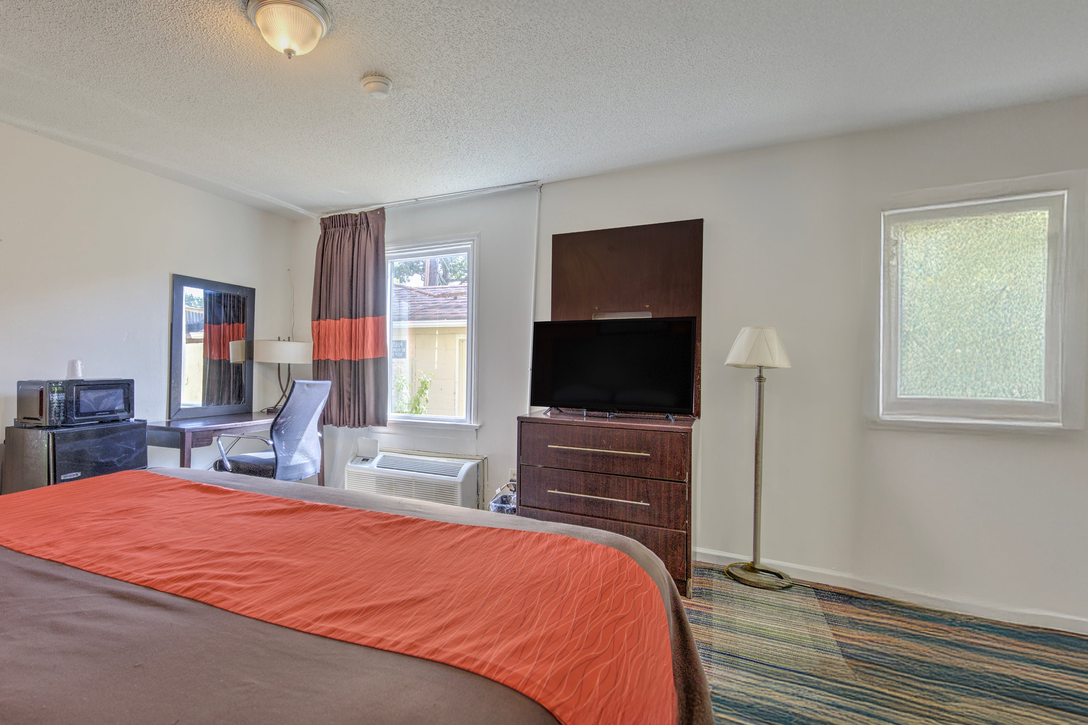 OYO Palm Leaf Motel 14/32