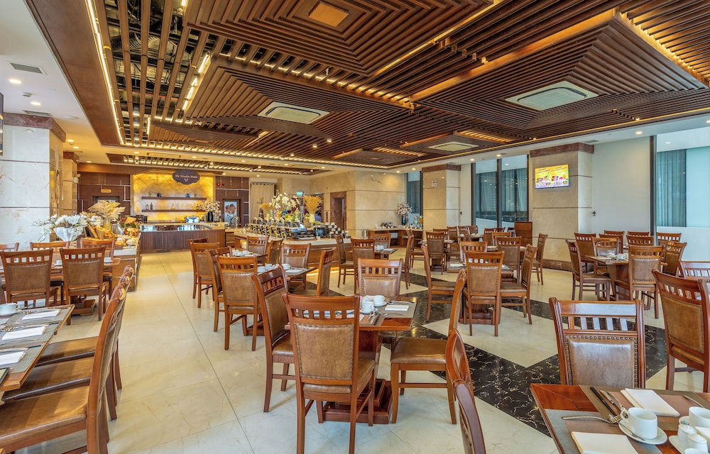 Mandila Beach Hotel Danang 59/77