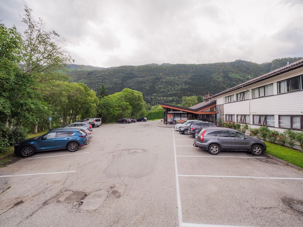 Nordfjord Hotell 39/47