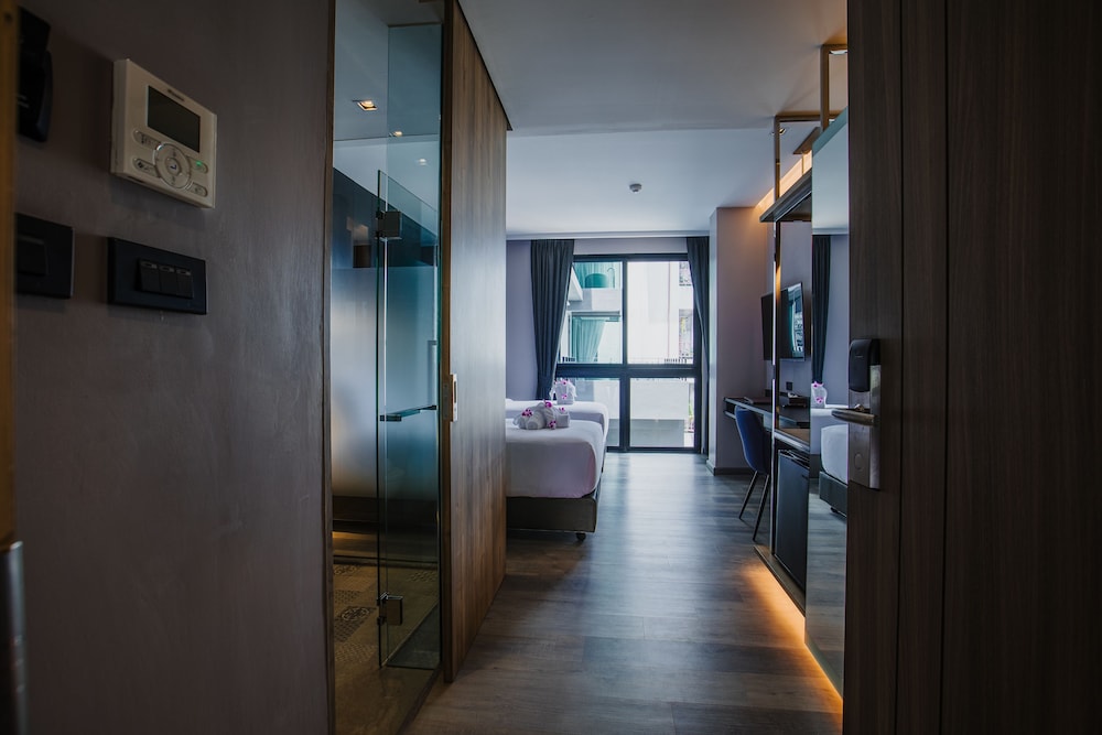Rak Elegant Hotel Patong 36/69