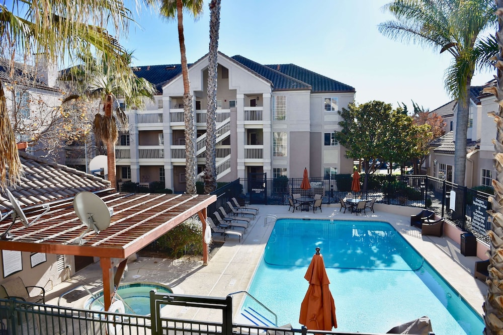 Sonesta Es Suites San Francisco Airport San Bruno 1/53