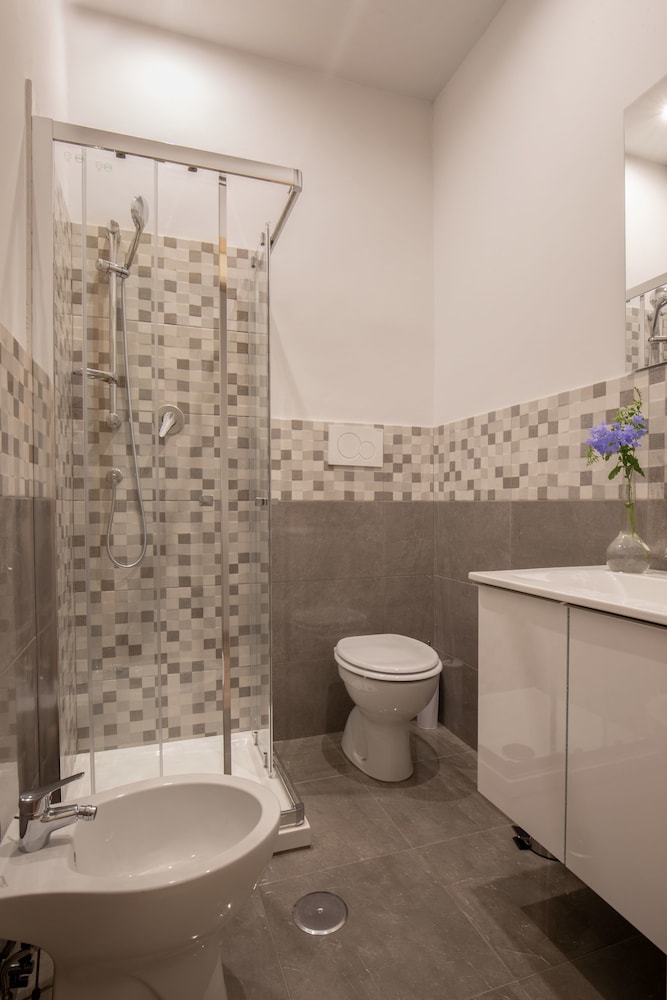 Courtyard Rome Suite 28/29
