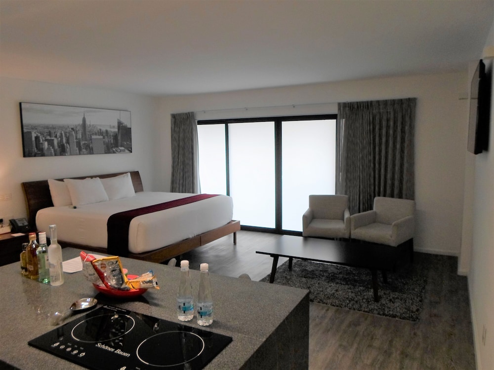 Armonik Suites 36/66