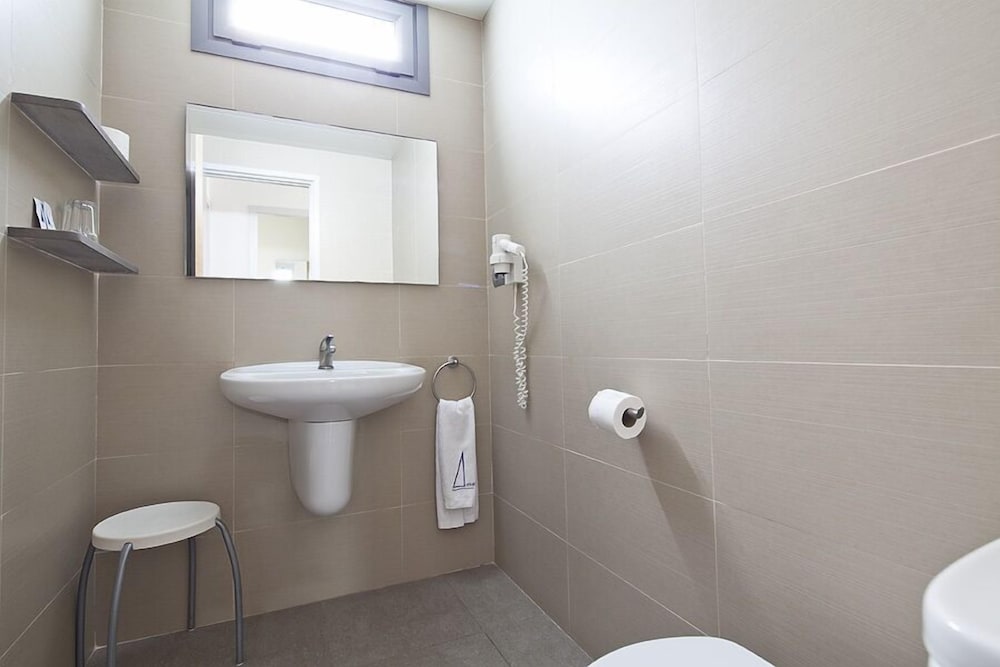 Apartaments Marfina 56/59