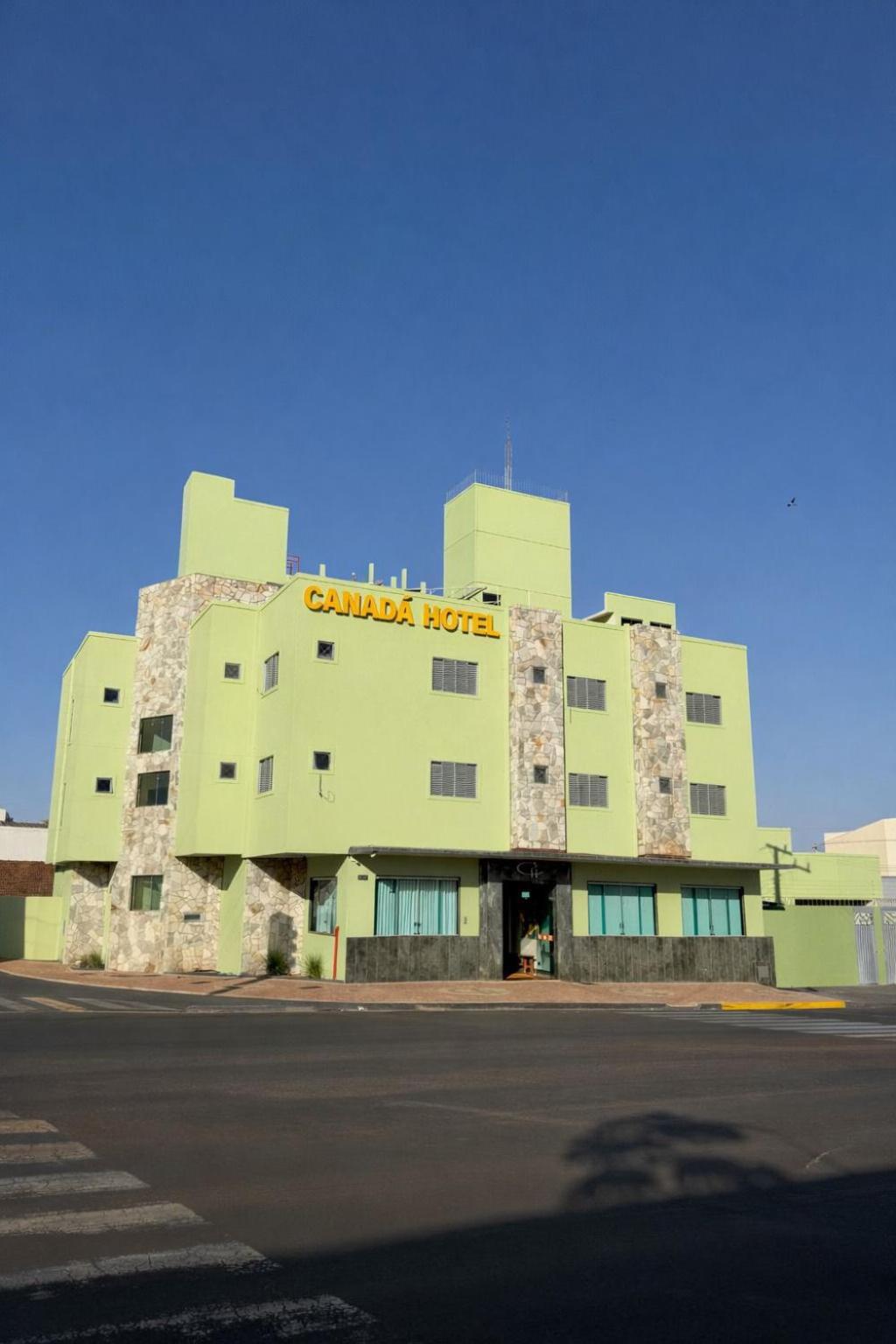 CANADA HOTEL 3/54
