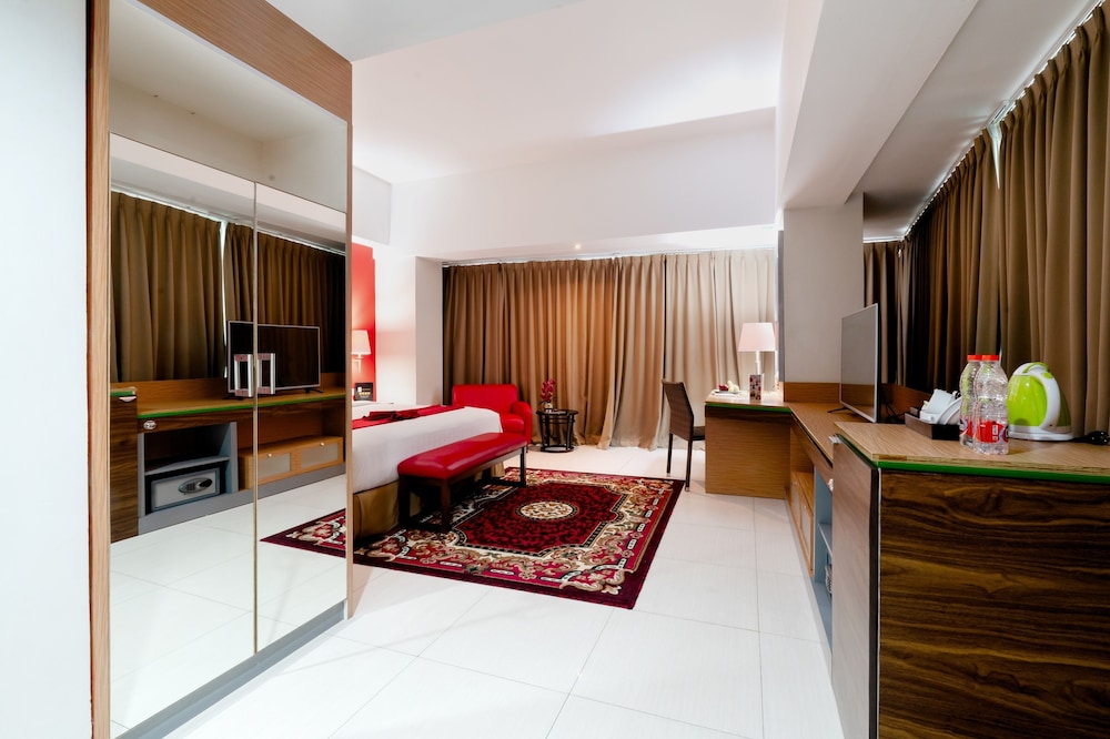 Atrium Premiere Hotel 39/53
