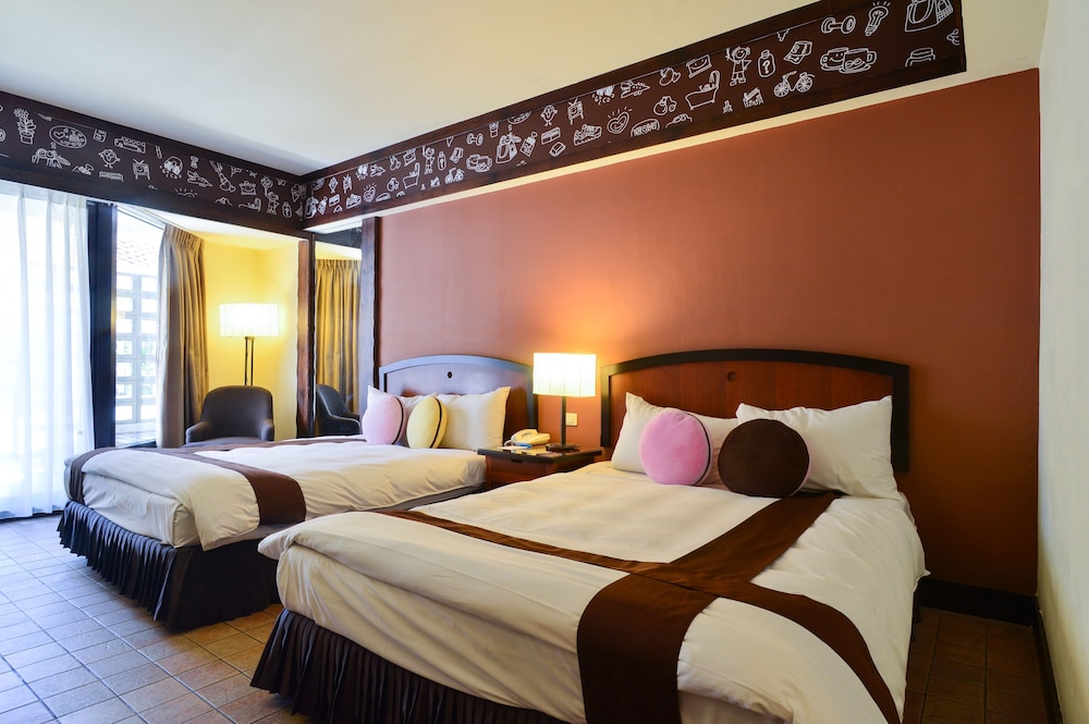 Yoho Beach Resort 23/76