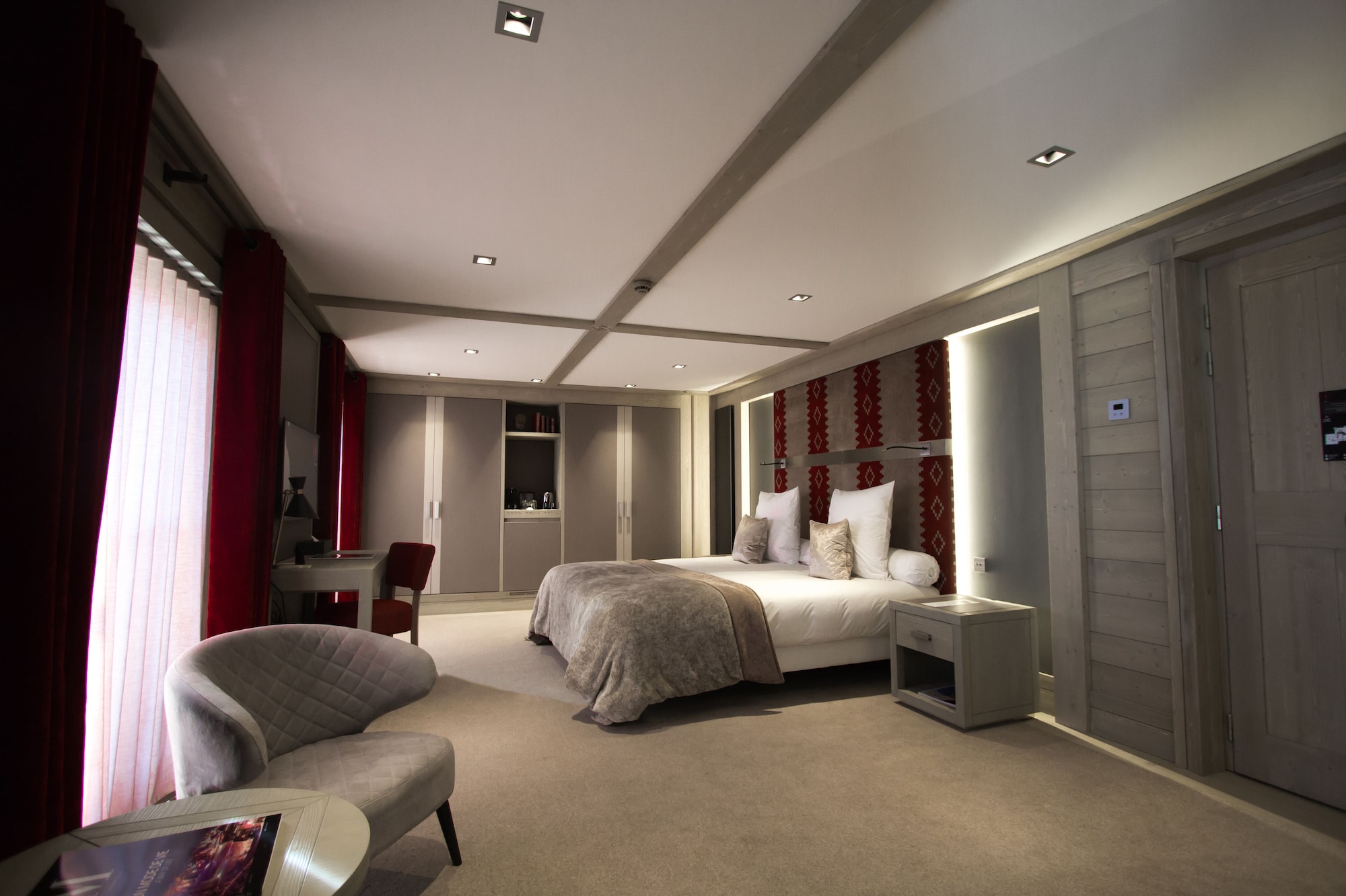 PREMIUM, DOUBLE BED