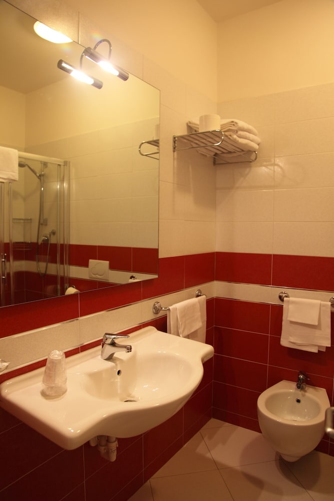 Regina Hotel 30/31
