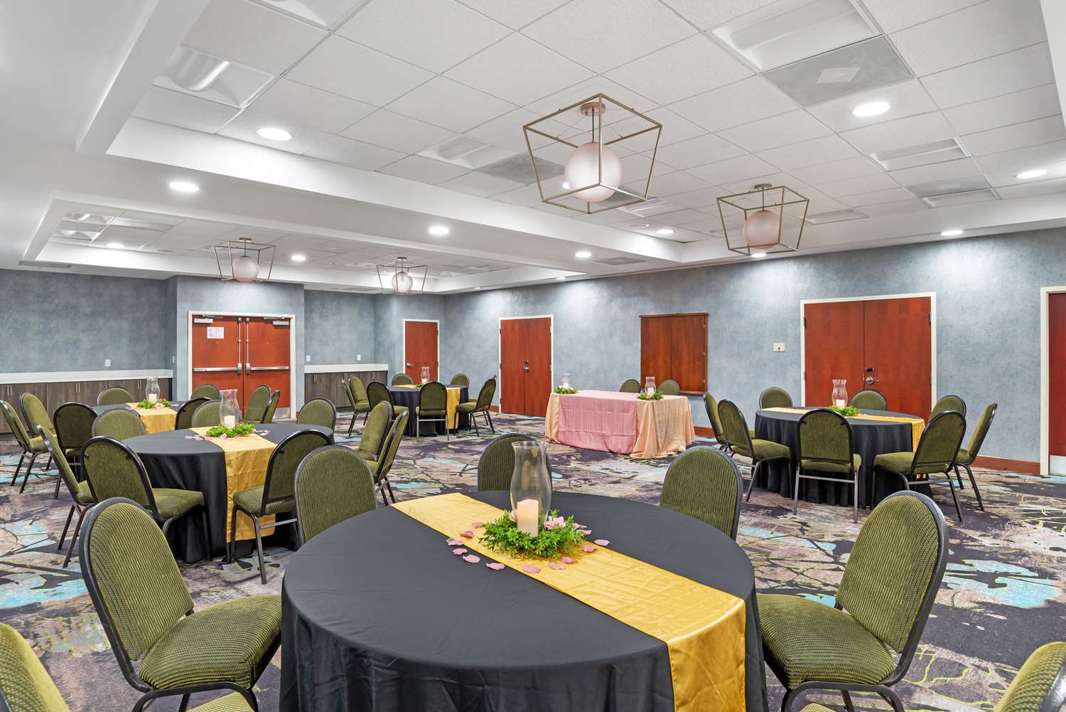 Best Western Premier Richmond City Gateway 57/63