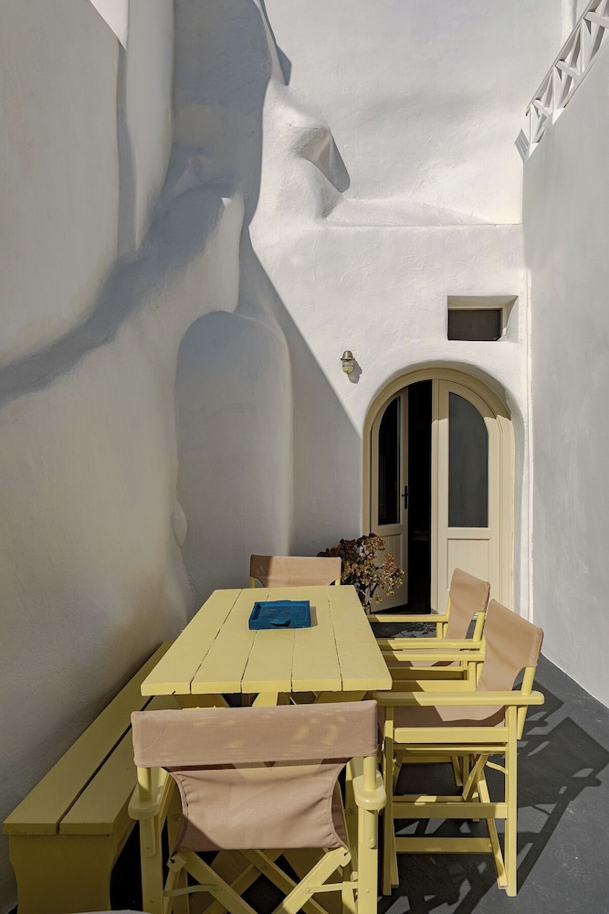 Villa Ariadni 40/50