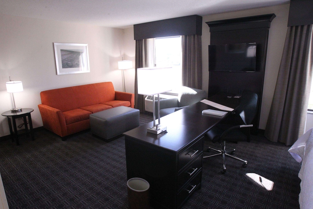 Hampton Inn Suites Seneca Clemson Area Sc 58/74