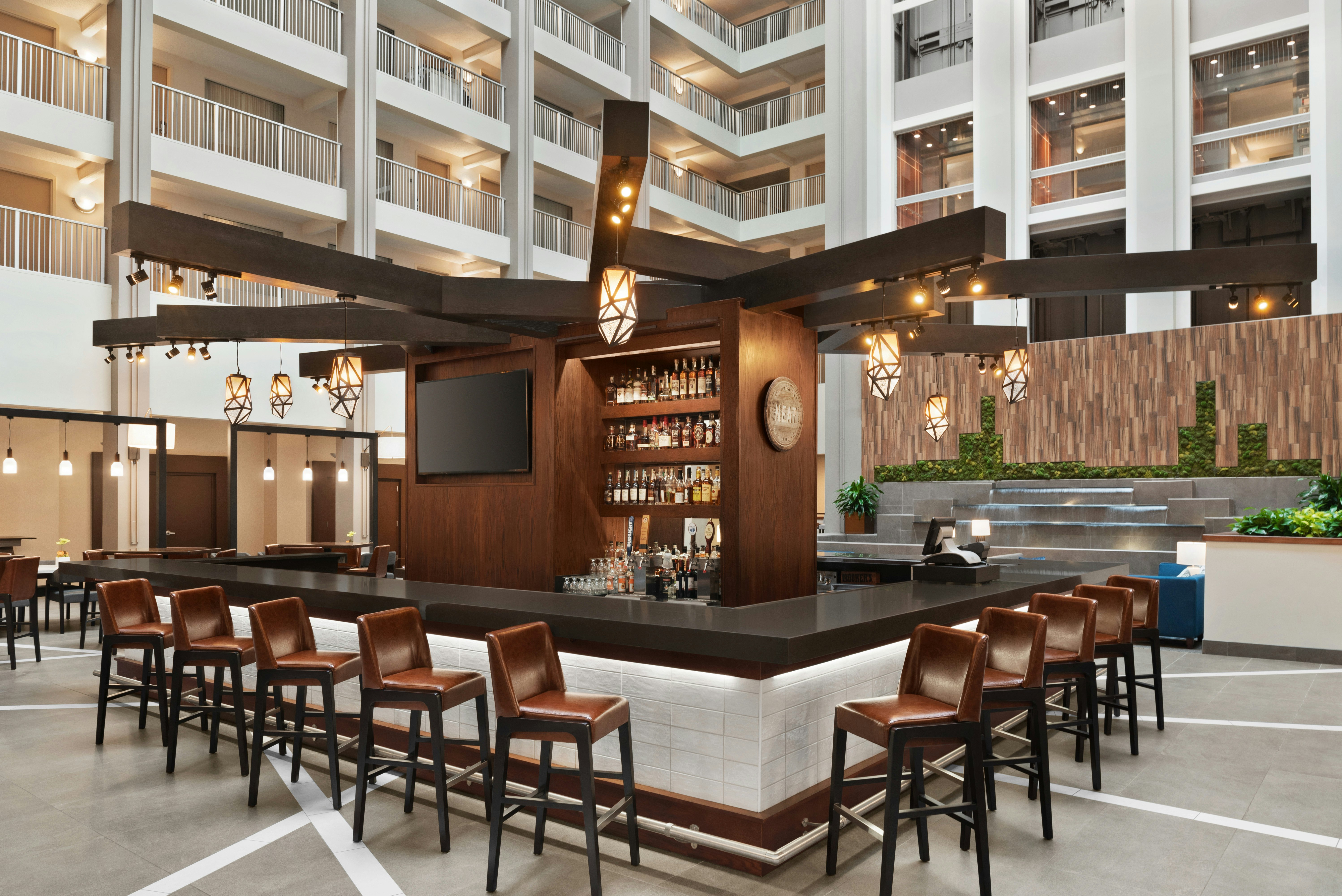 Embassy Suites By Hilton Cincinnati Rivercenter 43/53