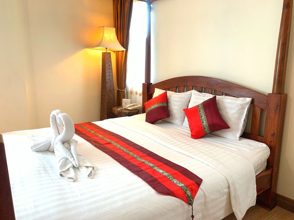 Aiyaree Place Hotel 28/75