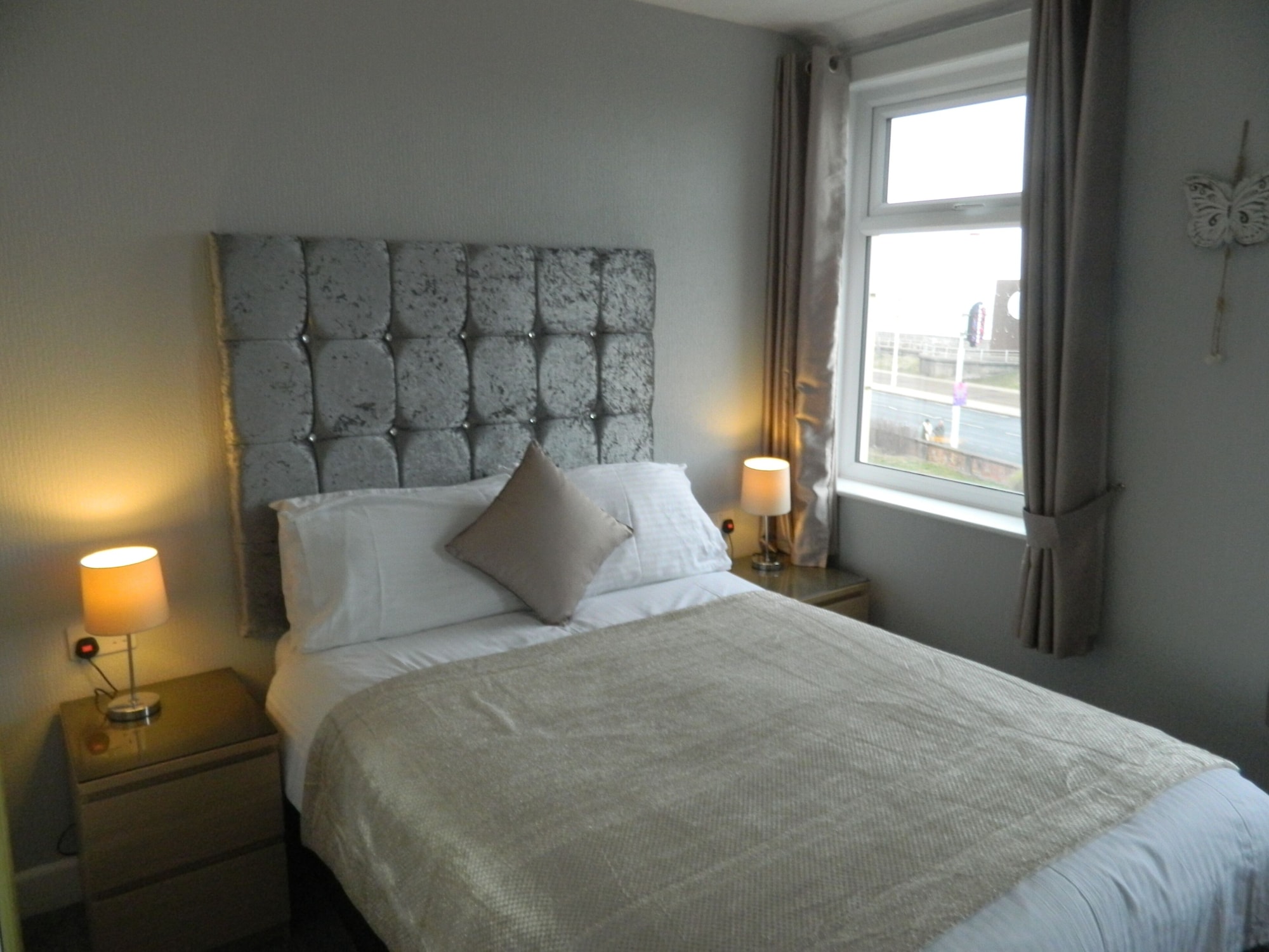DELUXE, DOUBLE BED, SEA VIEW