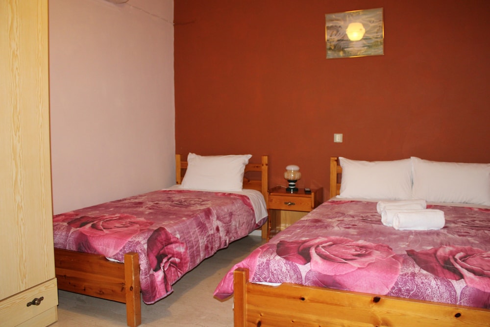 ASTIR ROOMS 14/38