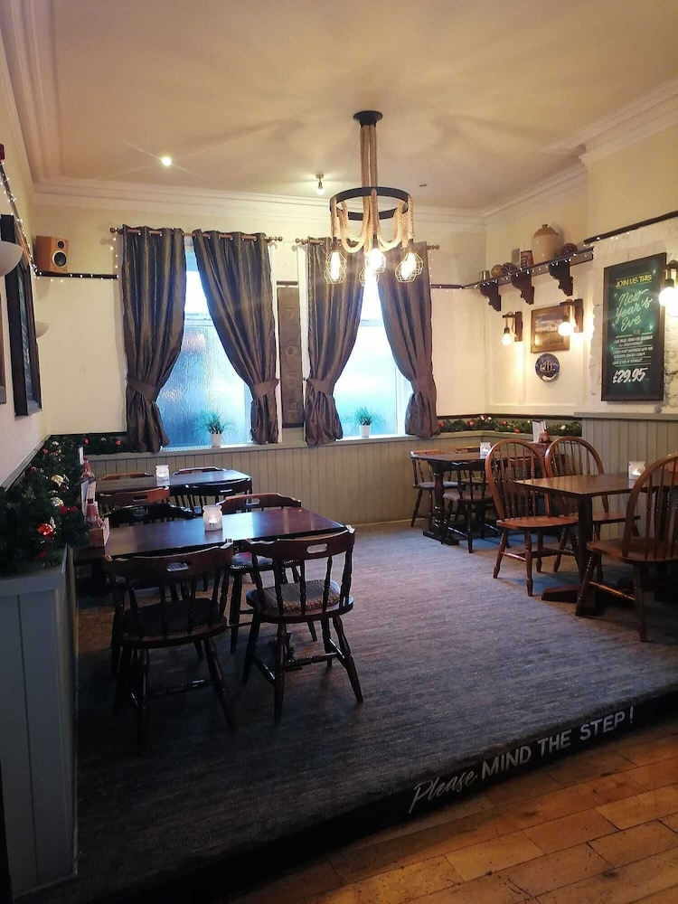 The Waterford Arms 29/50
