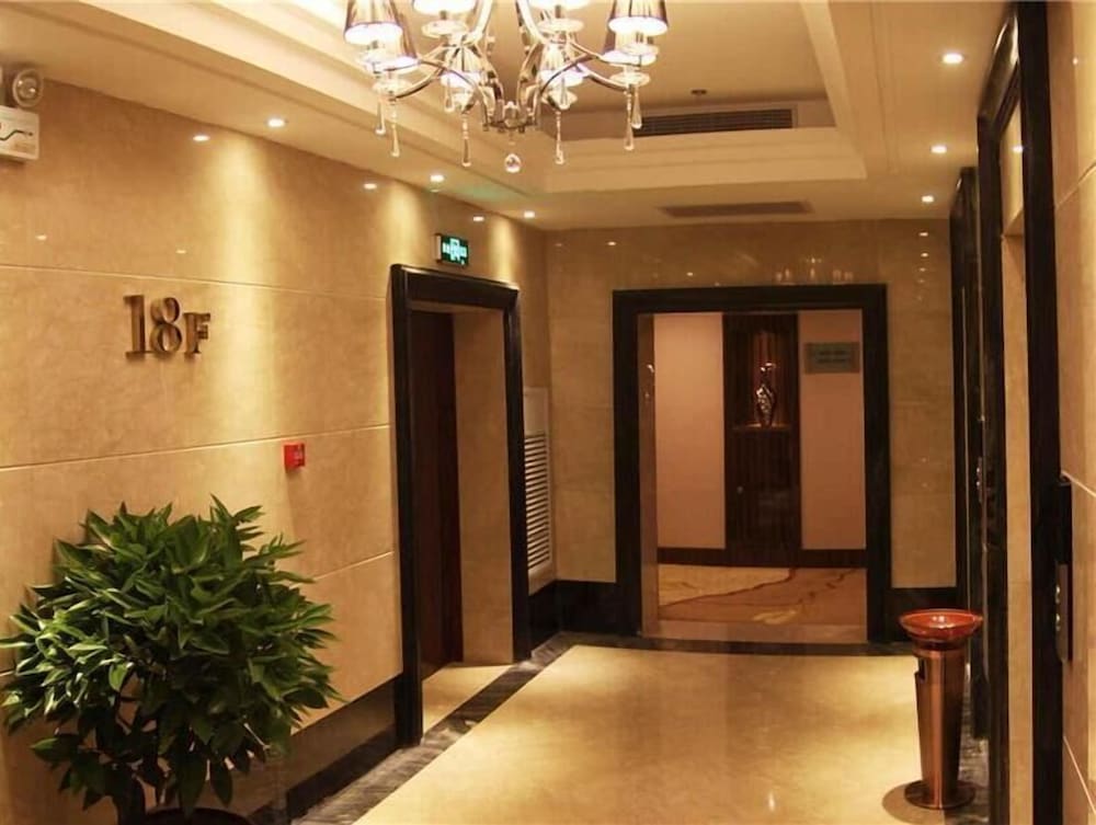 Greentree Eastern Huainan Guangchang Road Hotel 7/39