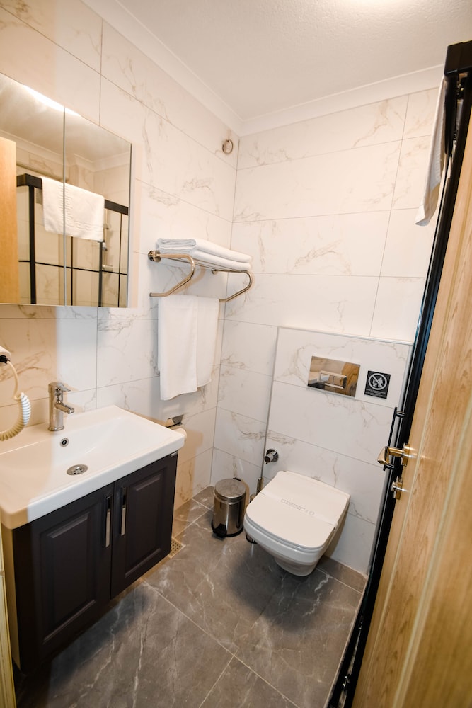 Swan Boutique Hotel 34/35