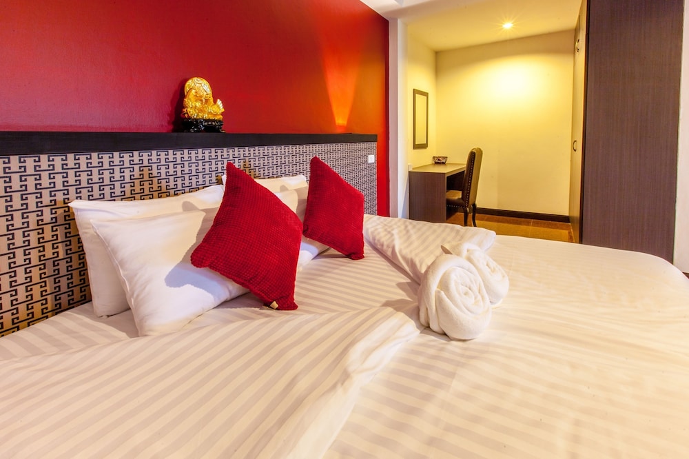 Gallery Lake View Hotel 9/64