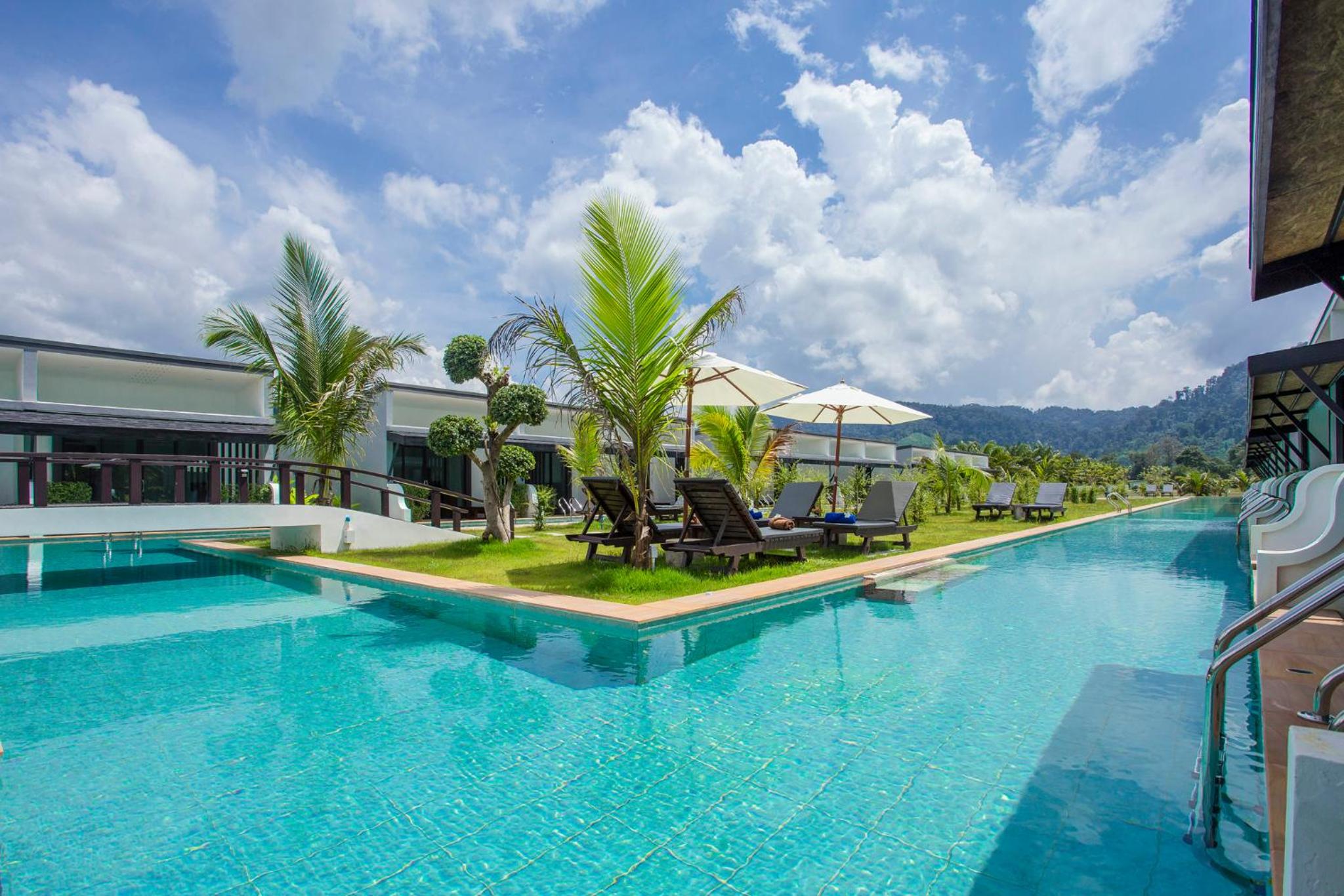 The La Valle’e Resort 35/36