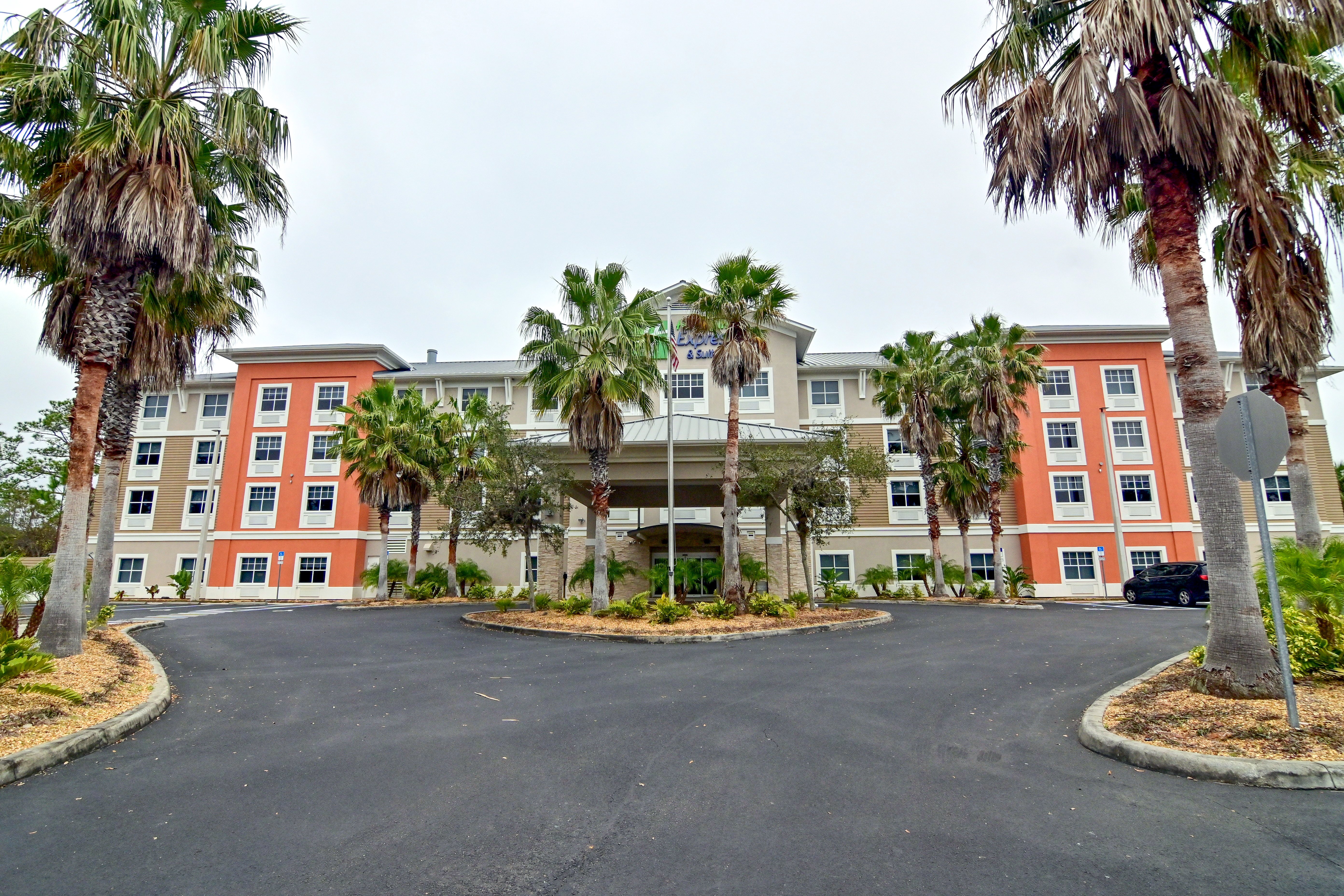 Holiday Inn Express & Suites Palm Coast - I-95 26/35